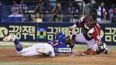 공 잡고도 태그 안 한 박동원, 주자 오기만 기다렸다…승부 내준 '안일한 플레이'