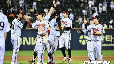 ‘17승4패’ LG 미쳤다, 왜 역대급 성적인가…외인 투수 10명, 1~3선발 16명 상대한 결과다