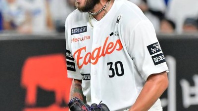 폰세 'KBO 44년사 최초 대기록' 도전, 그런데…맞대결 상대도 무시무시하다