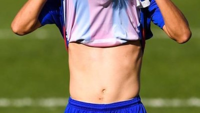 '감독과 악수 거부+코칭 스태프에 욕설'→'훈련 참가 거부' 일본 국대 출신 37세 악동의 욕심...아들과 함께 현역으로 뛰고 싶어
