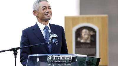 메이저리그에 아시아 선수 동상이 세워진다…영구결번, 꿈에도 생각 못했어 이치로 감격