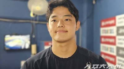 진짜 세게 던진 것을 너무 느꼈다 문동주도 정확히 기억한 160.7km의 그 순간의 비하인드. 157km 안타 맞자 160.7km로 또 정면 승부[SC 코멘트]