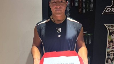 '환경 미화 직원에도 피자 선물' 이런 순박한 마음씨 지닌 근육질 야수라니... 100안타 안현민, '왜' 모두를 챙겼나 [수원 현장]