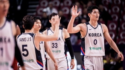 [남자 아시아컵] ‘6-16’으로 시작한 한국, 괌 대파 … ‘레바논전 결장’ 여준석, 4쿼터에 출전