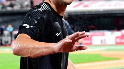 ‘엘동원 방출’ LG 어디서 이런 외인을 데려왔나, 적장도 혀 내두른 완벽 데뷔전 “내가 본 투수 중 역대급으로 커맨드 좋아”