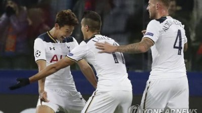 손흥민 '시즌 4골→충격 방출' 위기 몰아넣었던 그 선수, 먼저 은퇴+지도자 변신…축구계 놀라게 한 결정