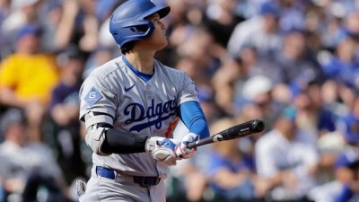 오타니, 시즌 55호 홈런… 투타 겸업하고도 구단 신기록