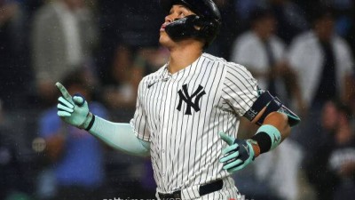 18승 에이스 6실점 강판했는데, 1-6→9-6 대역전승 실화냐…패패승 양키스 생명 연장, 저지 동점 스리런→치좀 역전 솔로포