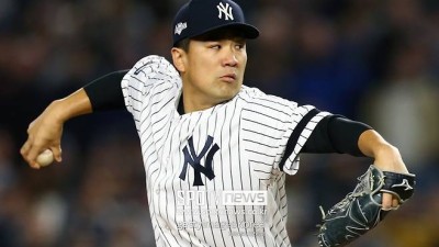 한물갔다더니, 한화 유망주 상대로 철벽투…'미일 200승' 다나카에게 4이닝 2안타 무득점