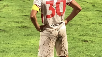 ‘이게 잔디야 논두렁이야’…亞 진출한 손흥민 토트넘 동료, 사상 최악의 잔디에 '경악'