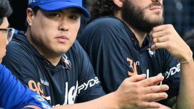 류현진 얼마나 대단했던 거야, 폰세 투수 4관왕했는데…15년 전 괴물 못 넘었다, 21세기 투수 최고 시즌 '2위'