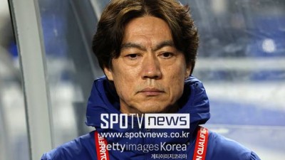 '홍명보 감독 나가고 계속 흔들린다' 홍명보OUT→1년 3개월 만에 감독 교체만 2번...울산의 파격 승부수는 통할까
