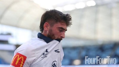 게이라고 밝힌 이후 제 마음은 완전히 무너졌습니다...전 세계 최초 '커밍아웃' 현역 선수의 고백