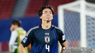 질 경기 아니었어, 주전 40명 빠졌는데…'우승 후보' 일본 '사실상 3군' 프랑스에 0-1 충격패 16강 탈락, 늘 같은 패턴이야 日팬들 자조