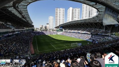 선수단은 연휴 반납, 구단도 만반의 준비? '팀 역사상 두 번째 매진' 인천, 수원전을 기다릴 수밖에 없었던 이유