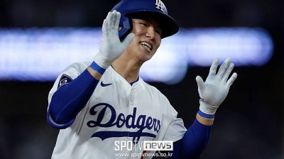 '김혜성이 발로 끝냈다' 다저스 11회 5-4 끝내기, NLCS 진출…사사키 3이닝 퍼펙트+김혜성 성공 데뷔