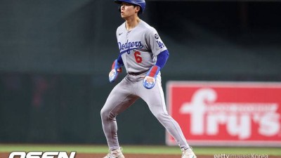 '상대 치명적 악송구→11회 대주자 김혜성의 끝내기 득점' 다저스의 역전극, 필라델피아 잡고 챔피언십 향한다 [NLDS4]
