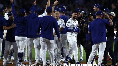 ‘김혜성 끝내기 득점’ 다저스, 연장 11회 혈투 끝 필라델피아 제압..NLCS 진출