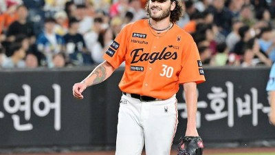 '연습인데 이렇게까지?' 폰세, 몸 날리며 집중했다…연천미라클전 4이닝 5K 무실점 '컨디션 이상 無' [대전 현장]