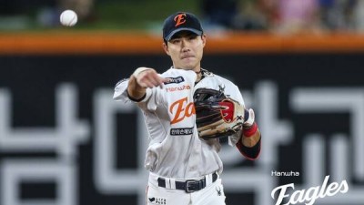 독립야구단 연습경기서 '삼진·뜬공·뜬공'...3타수 무안타 기록한 한화 심우준 [스춘 이슈]