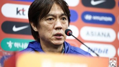 [IN POINT] 결과도 중요했지만... 쓰리백 고집한 홍명보 감독, 파라과이전은? 2포트 위해 '결과' 필요