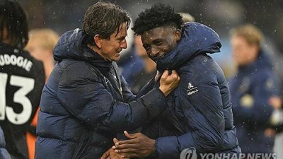 손흥민이 누구야? 이 선수 있어, 토트넘 SON 싹 다 잊었다…완벽 대체 윙어 등장→EPL 1위 휩쓴다