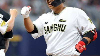 한화 PO 준비, 그런데 롯데 팬들 가슴이 뛴다?…퓨처스 홈런왕 대포 터졌다