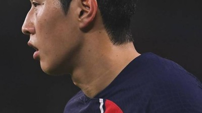 애스턴 빌라는 이강인 '958억원'에 달라는데...PSG는 잘 쓰는 교체카드라 별로 안 팔고 싶어
