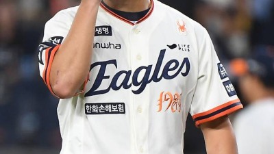 달랑 3승 3홀드 뿐인데, 한화 155km 초특급 신인은 왜 국대로 선발됐을까