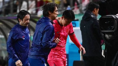 韓 축구, 미친 싸움하고 있다…홍명보호 옛날에 예선 통과했는데→해외 매체 한국 포함 '4파전 시선집중'