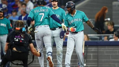 '또 이겼다' 창단 첫 WS 바라보는 시애틀, 토론토 원정서 2승…'홈런 3방' 화력 폭발 [ALCS2]