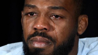 '약물·음주 운전·뺑소니 논란' 딛고 복귀→갑작스러운 친형 사망 소식...'UFC 스타' 존 존스, 비극 속에도 조카에게 위로 최선 다하길 바라