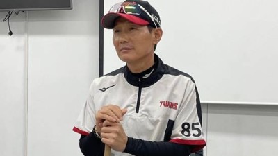 '유튜브도 나가면 안 되는데' LG, 한화와 달리 외부 연습경기 없는 이유…PS는 더 철저하게 준비하는 팀이 유리 [이천 현장]