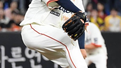 류현진-문동주 3이닝→채은성 2G 연속 홈런…'상무전 승리' 한화, PO 최종 실전 점검 완료