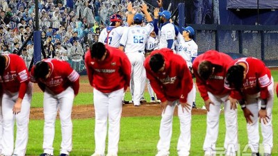 0% 확률 못 뒤집고 가을야구 퇴장…SSG, 그래도 희망을 품었다[준PO]