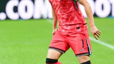 슈팅 0개·볼 터치 11회…브라질 이어 파라과이도 뚫지 못한 '손톱'