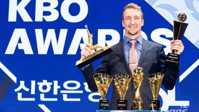 'KBO MVP→욕받이 전락→연이은 방출' 충격 몰락, NC 복귀가 정답일까…'자유의 몸' 앞둔 페디, 한국 다시 찾나