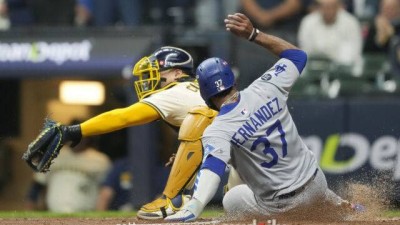 그나마 이겨서 망정이지…미친 플레이, 최악, 끔찍했다 다저스 '역대급 본헤드 주루'에 쏟아진 비판