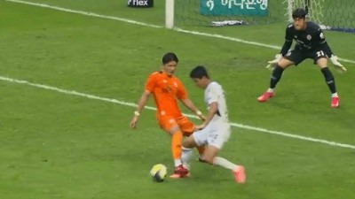 이 쉬운 장면을 심판 3명이 모두 못 봤다? 오심 인정에도 풀리지 않는 의혹[SS포커스]