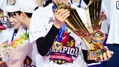 ‘구단 최초 사례’ 흥국생명, 왜 김연경 ‘10’ 영구결번 지정했나…“그의 헌신과 업적 기린다”