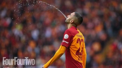 “이런 수준 낮은 감독은 처음” 폭탄 발언 그 후…‘亞 무대 도전→계약 해지→백수 신세’