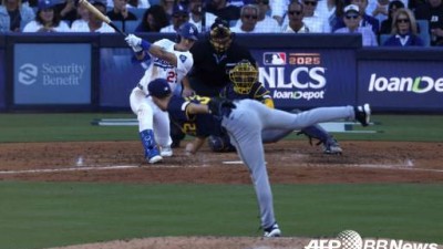 밀워키 신인 에이스 극복한 다저스, 이제 WS까지 1승 남았다 [MK현장]