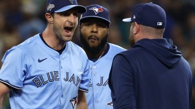 41세 슈어저, 45세 감독에 '나 바꾸지마' 호통→승리 직후 사령탑 오늘 잘했어, 싸이코야