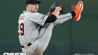 최소 4억 달러 ML 역사상 이런 돈 받은 투수 없는데…166km 괴물 좌완, 트레이드 시장 나오나