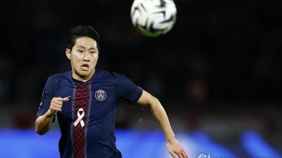 이강인 골대 강타+동점골 기여…PSG, 스트라스부르와 3-3 무승부