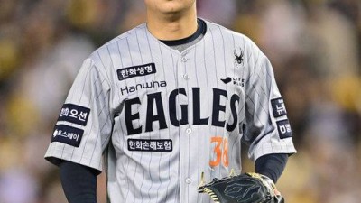 다른 투수 3명 놓고 고민했는데… 확 바뀐 한화 마운드, 63G ERA 3.25 마당쇠도 PO 엔트리 탈락했다