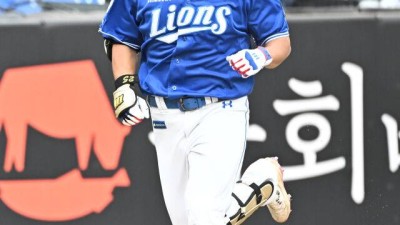 '삼구 삼진→홈런' 삼성 김태훈, 폰세 상대 역전 솔로 홈런 폭발…삼성 6-5 리드 [MD대전 PO1]