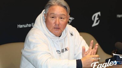 [STN 현장] 한화 김경문 감독 (김)서현이가 마무리 못했지만 (김)범수가 큰 일 해줬다