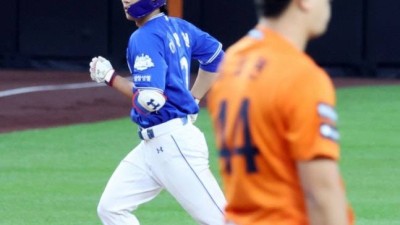 '마무리' 김서현이 또 무너졌다, 김경문 감독 살아날 길을 코치들과 많이 얘기하겠다 [PO1 현장인터뷰]