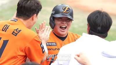 한화 마지막으로 대전에서 가을야구 이긴 날, 문현빈 씨 뭐하셨어요? 네 살이었는데요